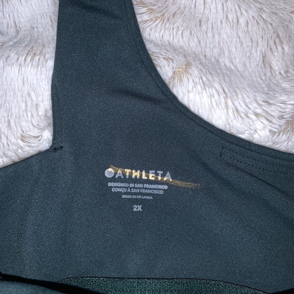 NWT - Athleta - Conscious Crop Serene D-DD - Picture 12 of 16